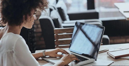 史愛(ài)武 女生適合學(xué)計(jì)算機(jī)嗎——兼談旅游信息咨詢